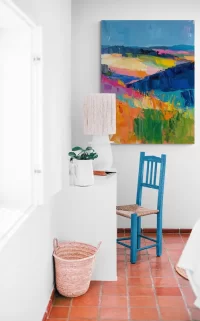 mediterranean-style-bedroom-with-desk